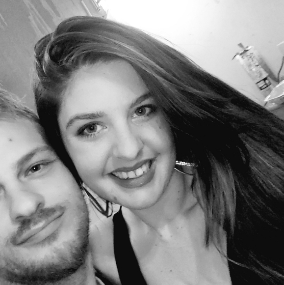 Meet your Posher, Kelly - Picture 2 of 4